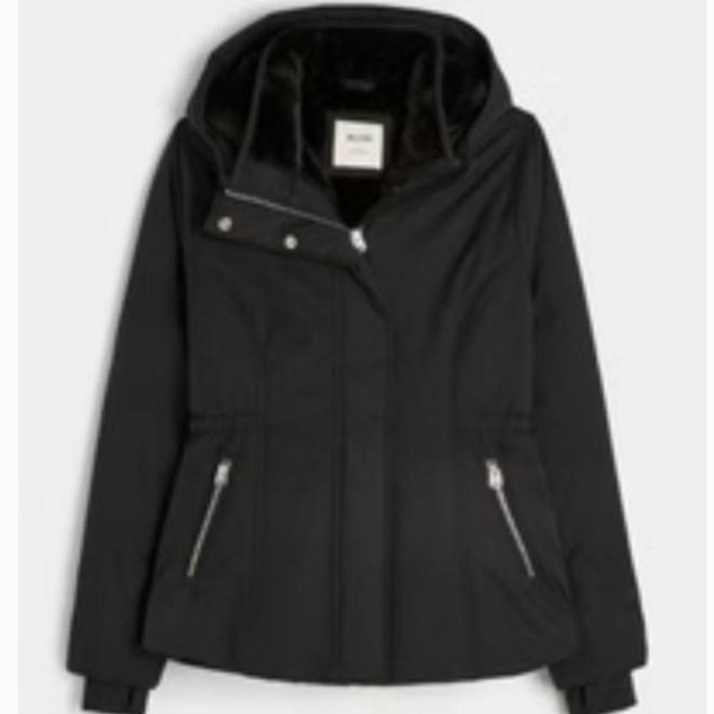 ISO Black Hollister Faux Fur Women's Jacket